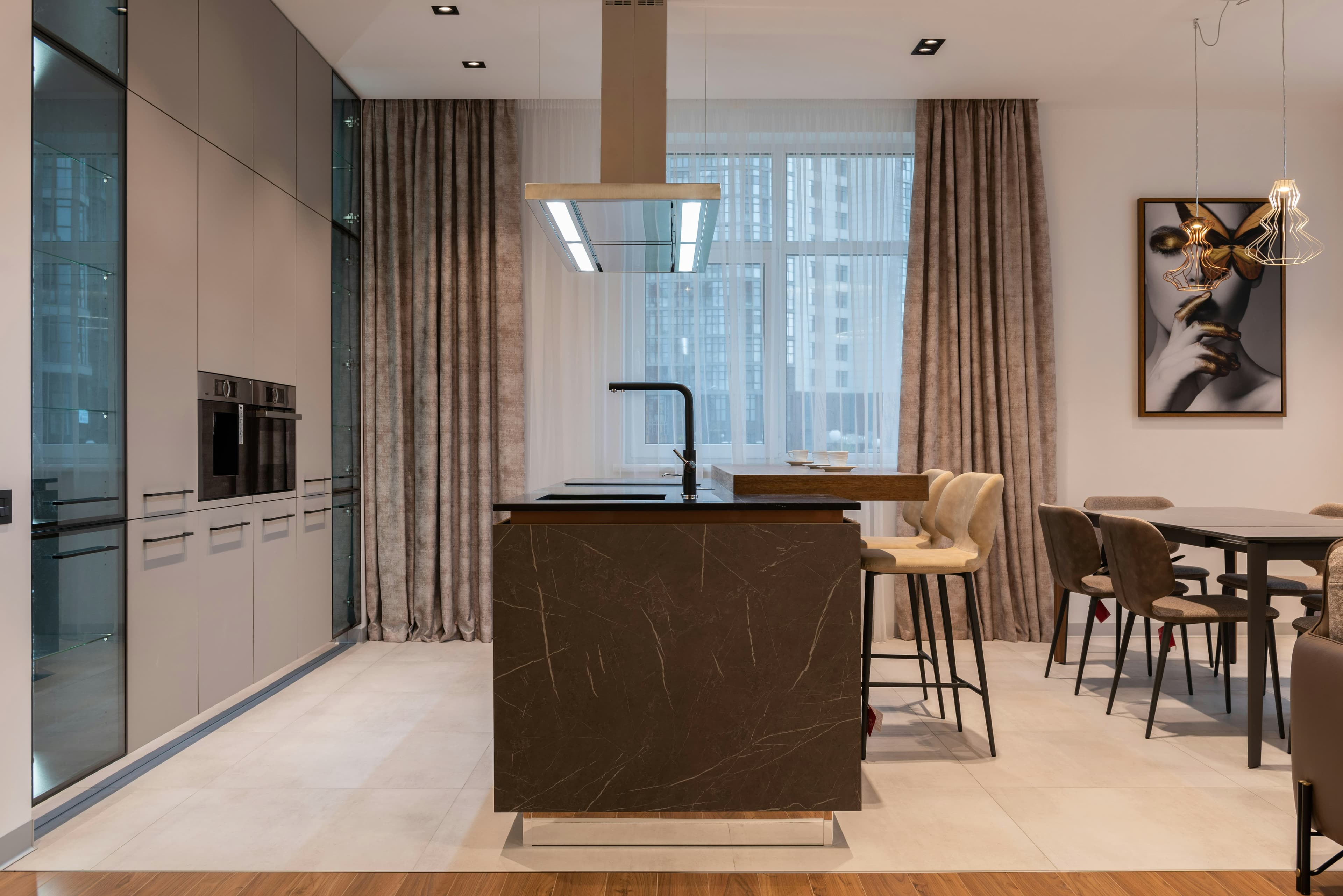 Contemporary kitchen layout